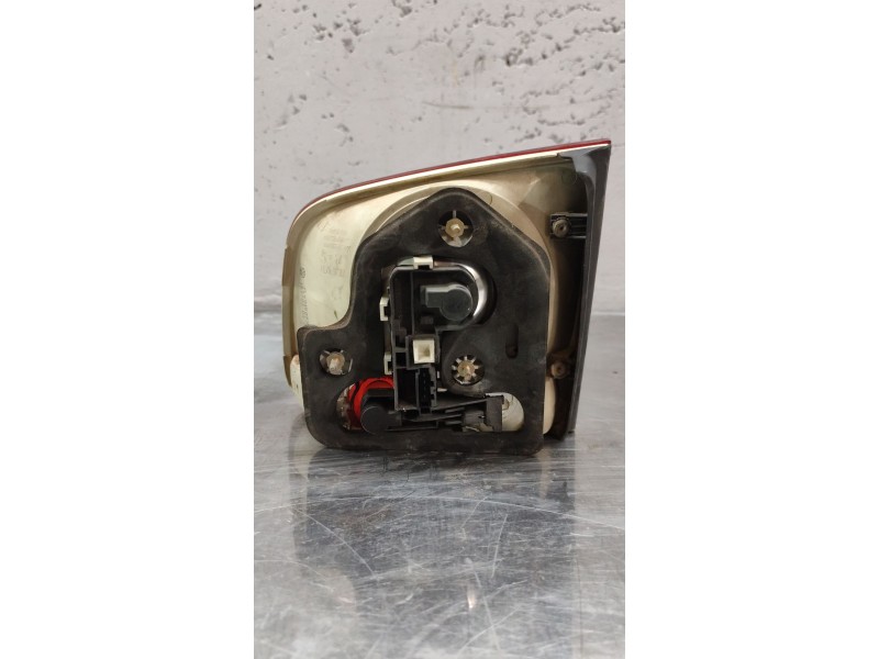 Recambio de piloto trasero izquierdo interior para volkswagen golf vi (5k1) 1.6 tdi referencia OEM IAM   