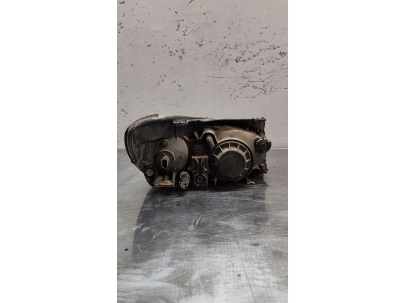 Recambio de faro izquierdo para kia cerato i hatchback (ld) 2.0 crdi referencia OEM IAM   