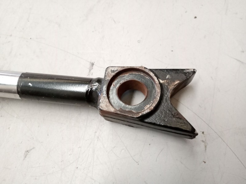 Recambio de brazo elevacion cabina para renault magnum ab 2005 12.8 diesel referencia OEM IAM 5010629264  