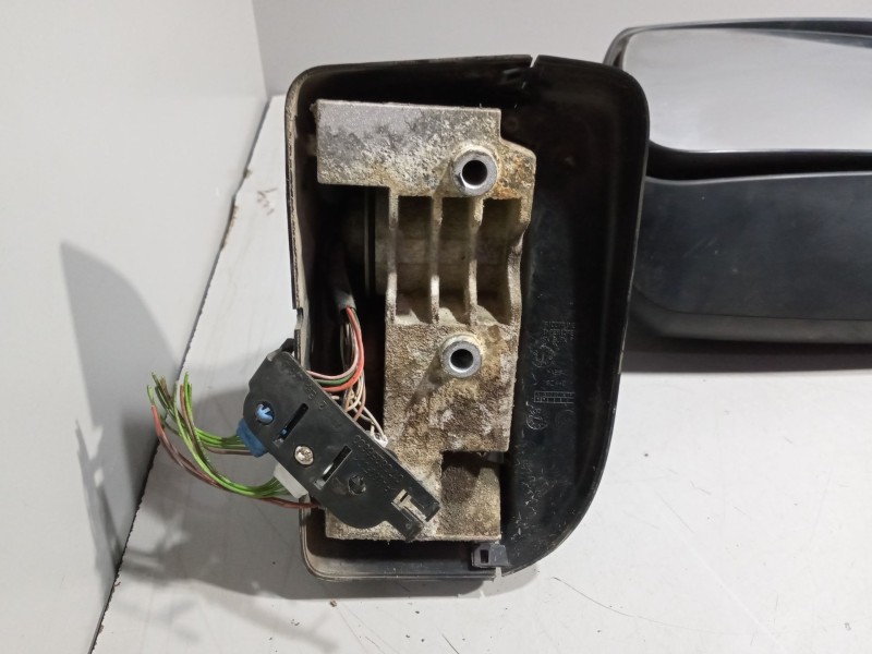 Recambio de retrovisor izquierdo para iveco stralis (as) 12.9 diesel referencia OEM IAM   