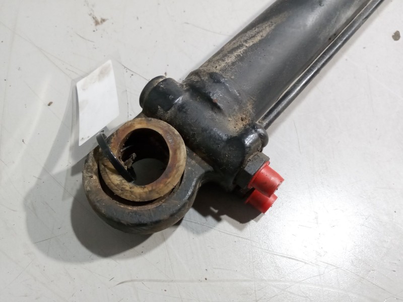 Recambio de brazo elevacion cabina para man tgx 18.xxx 12.4 diesel referencia OEM IAM 81417236124  81417236138