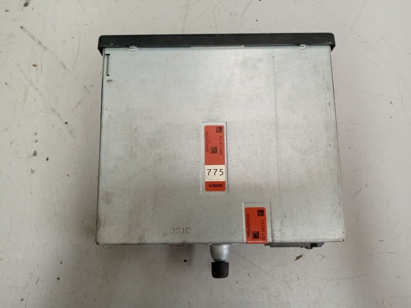 Recambio de tacografo para volvo fh xxx 12.8 diesel referencia OEM IAM 13811232303002 0004220520 22586201