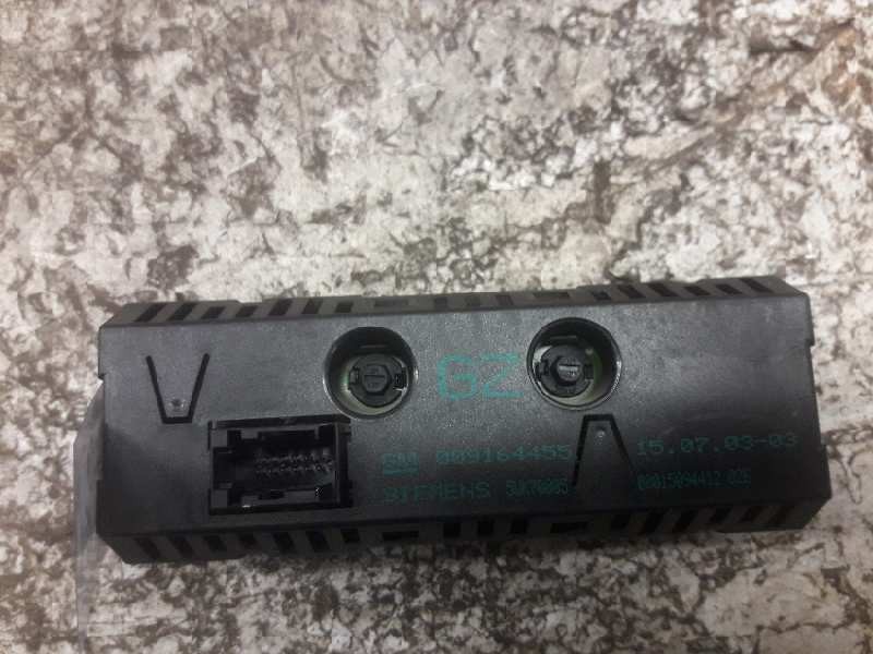 Recambio de pantalla multifuncion para opel meriva cosmo referencia OEM IAM 009164455 5WK70005 0001509441202E