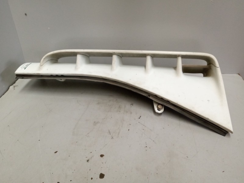 Recambio de deflector izquierdo para iveco stralis (as) 12.9 diesel referencia OEM IAM 504096163  