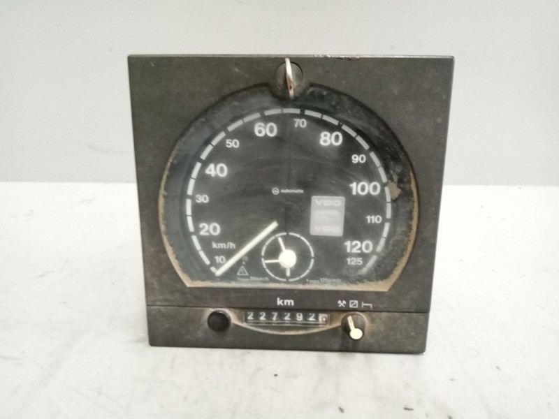 Recambio de tacografo para iveco eurocargo referencia OEM IAM 13182409 98474412 3342655