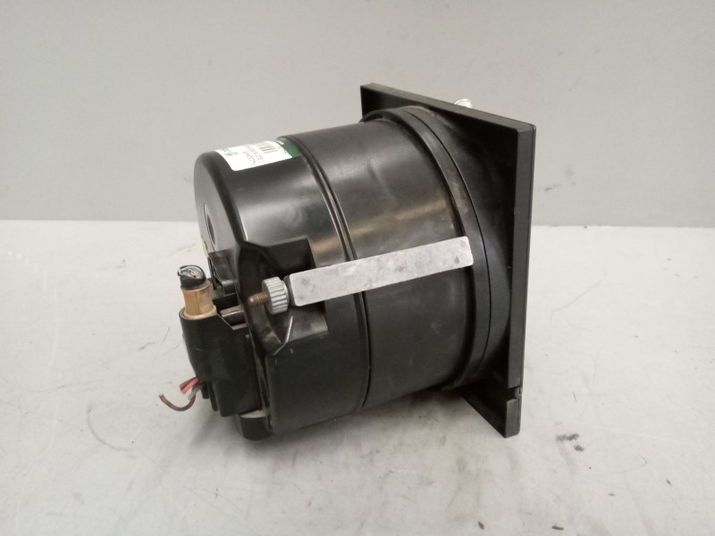 Recambio de tacografo para iveco eurocargo referencia OEM IAM 13182409 98474412 3342655