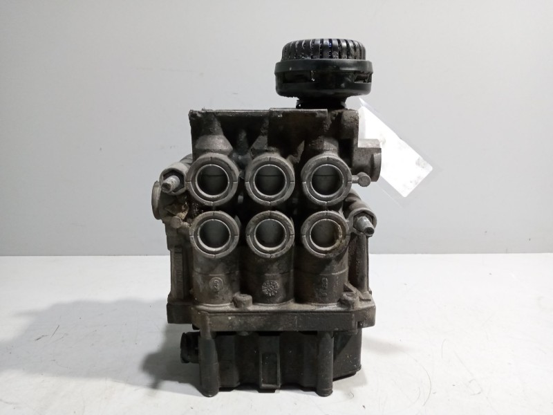 Recambio de valvula aire para renault hr xxx.18/26 premium 01  11.1 diesel referencia OEM IAM 4729051160  