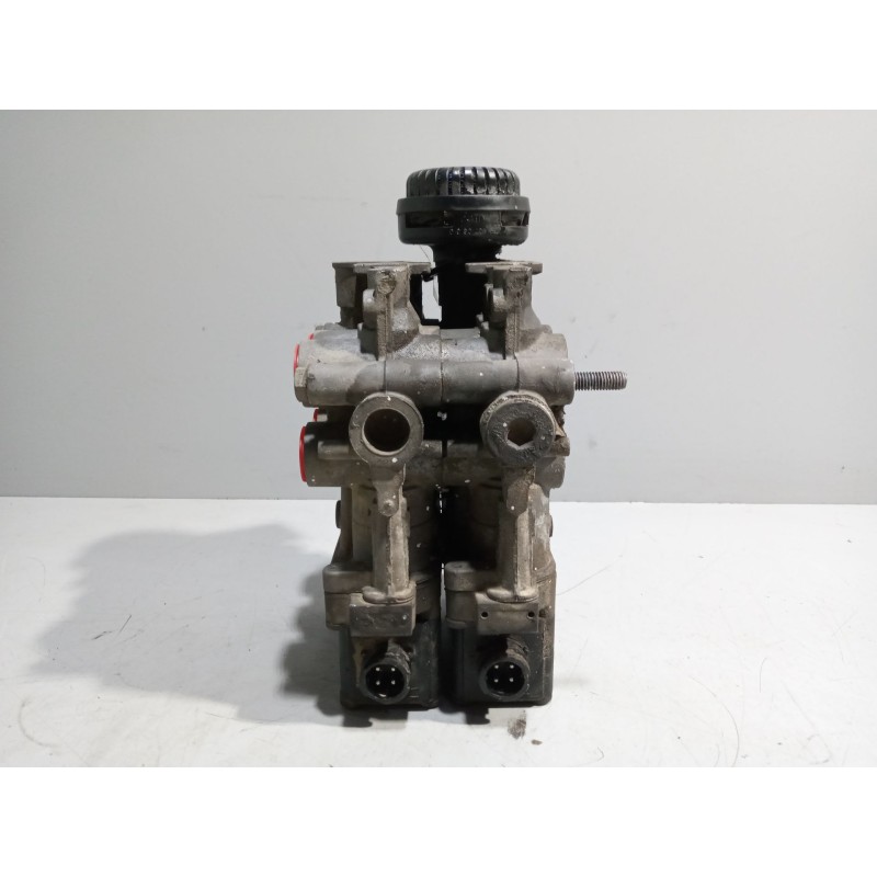 Recambio de valvula aire para renault hr xxx.18/26 premium 01  11.1 diesel referencia OEM IAM 4729051160  