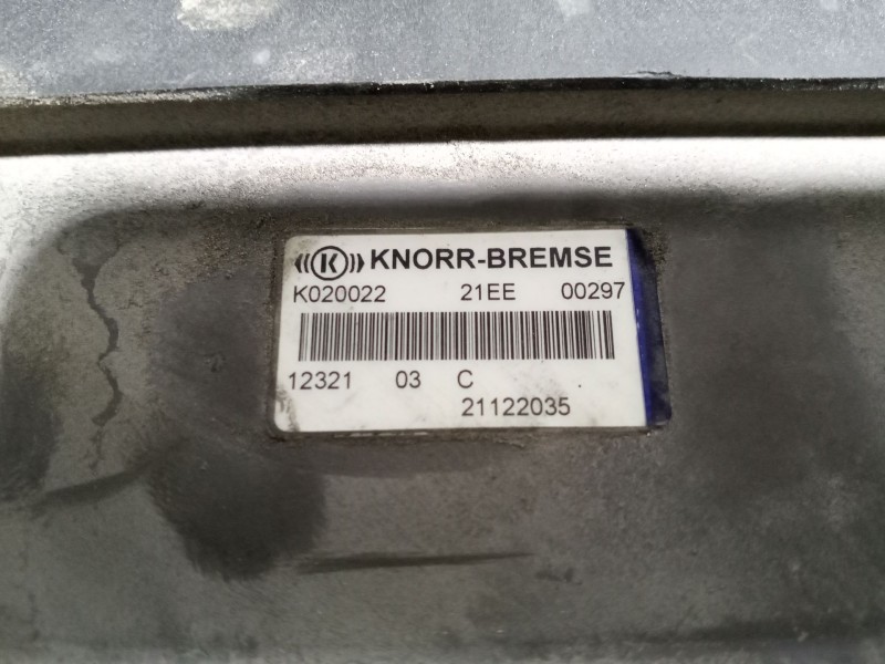 Recambio de valvula aire para renault magnum ab 2005 12.8 diesel referencia OEM IAM 21122035  K020022