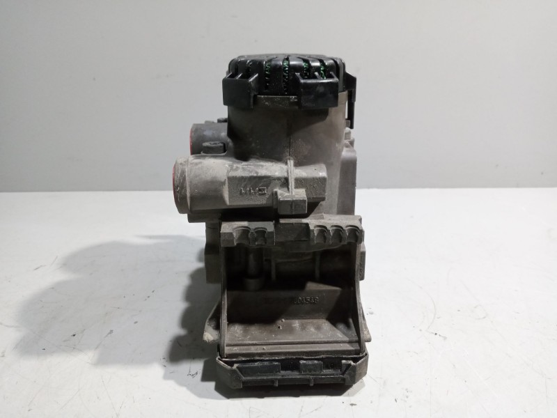 Recambio de valvula aire para renault magnum ab 2005 12.8 diesel referencia OEM IAM 21122035  K020022