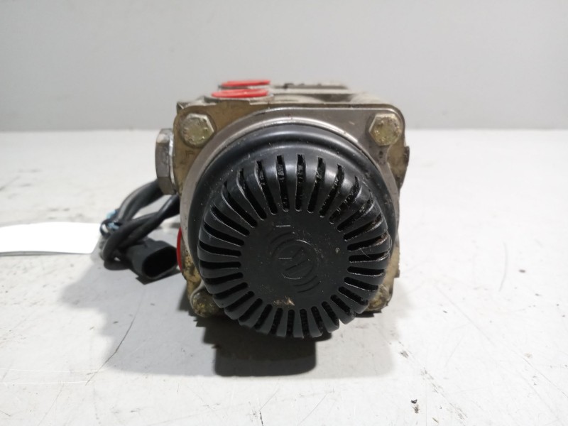 Recambio de valvula aire para iveco eurocargo 5.9 diesel referencia OEM IAM 99435640 dx75bay 500317963