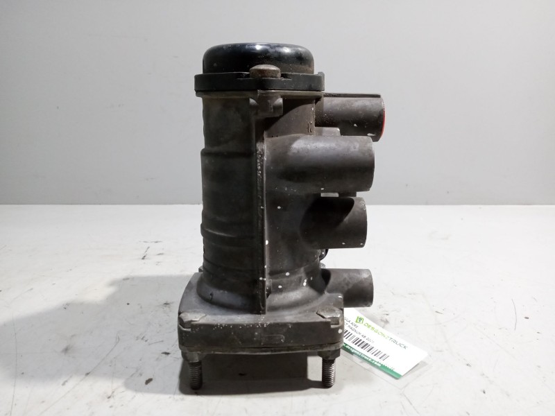 Recambio de valvula aire para renault magnum ab 2005 12.8 diesel referencia OEM IAM 21122038  K020625