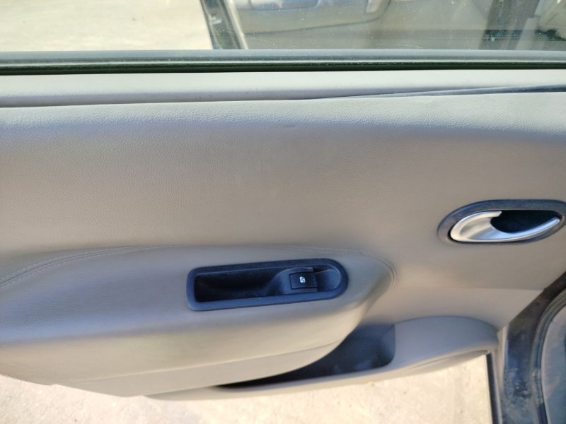 renault scenic ii del año 2004