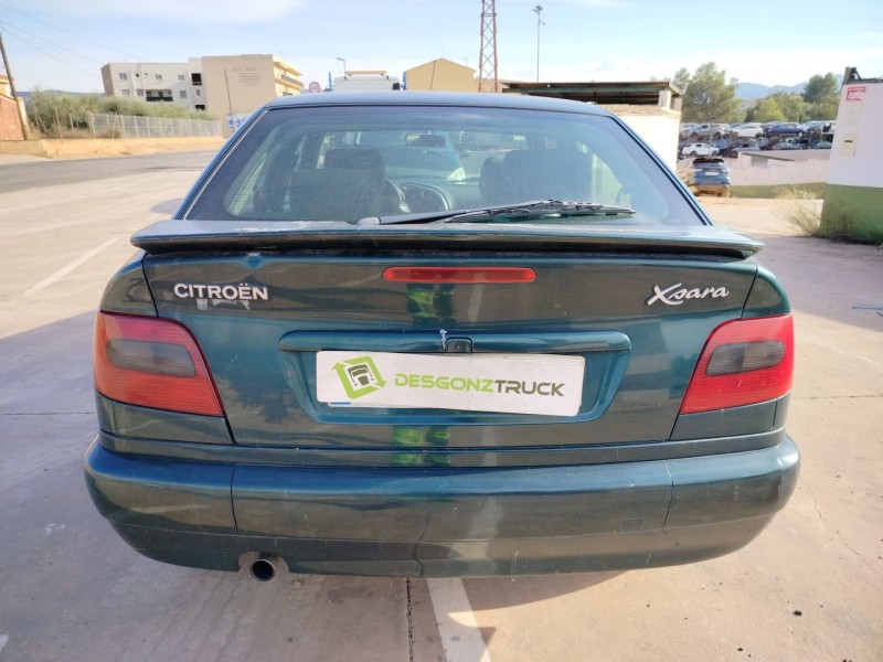 citroën xsara berlina del año 2000