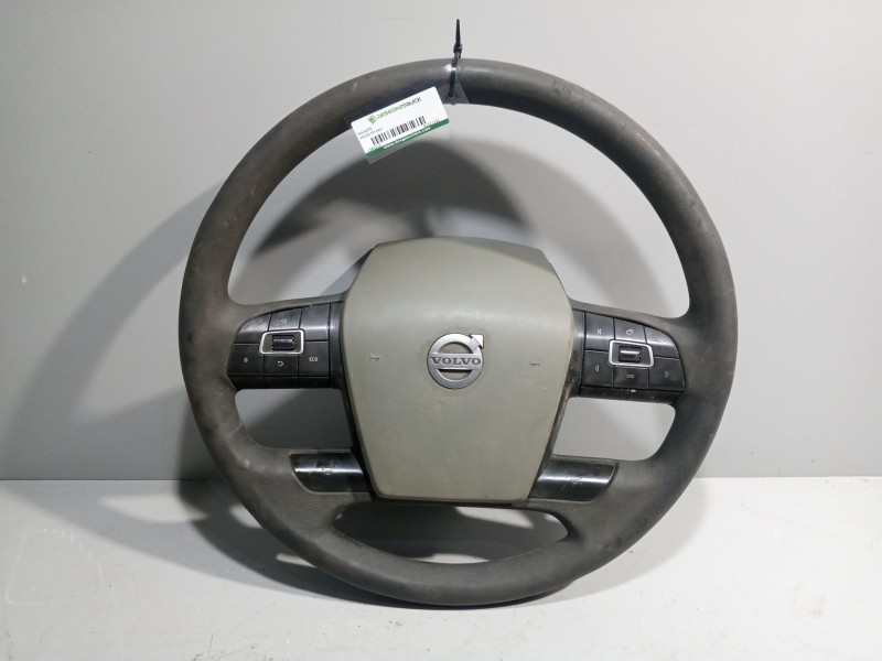 Recambio de volante para volvo fh xxx referencia OEM IAM 82321333  