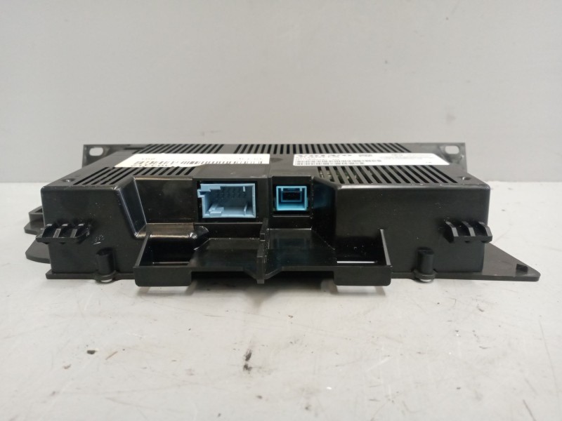 Recambio de pantalla multifuncion para volvo fh xxx referencia OEM IAM 22148422  