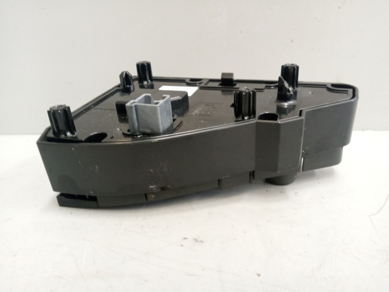 Recambio de mando multifuncion para volvo fh xxx referencia OEM IAM 22131039  