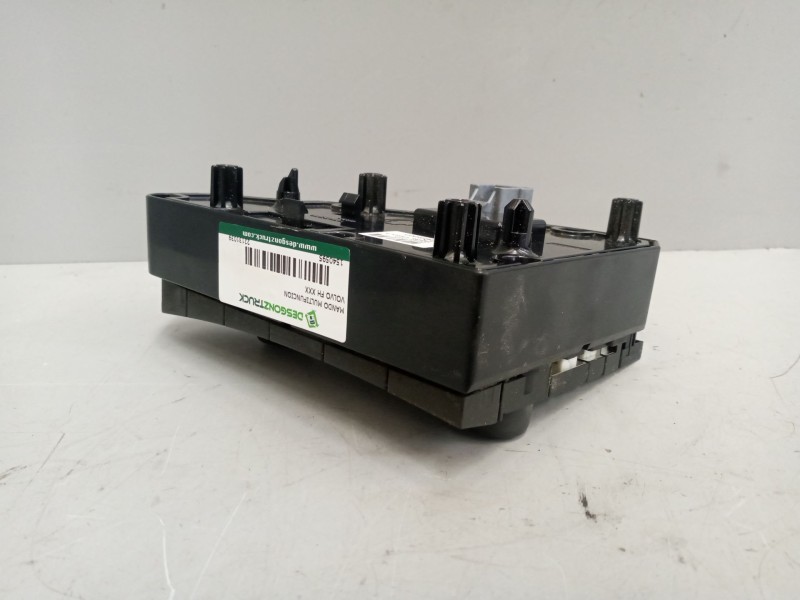 Recambio de mando multifuncion para volvo fh xxx referencia OEM IAM 22131039  