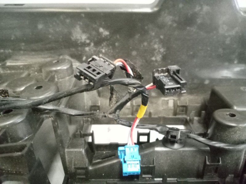 Recambio de guarnecidos consola de mandos para volvo fh xxx referencia OEM IAM 82214560  