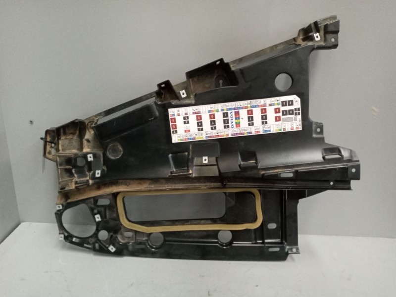 Recambio de guarnecidos varios para volvo fh xxx referencia OEM IAM 82271583  