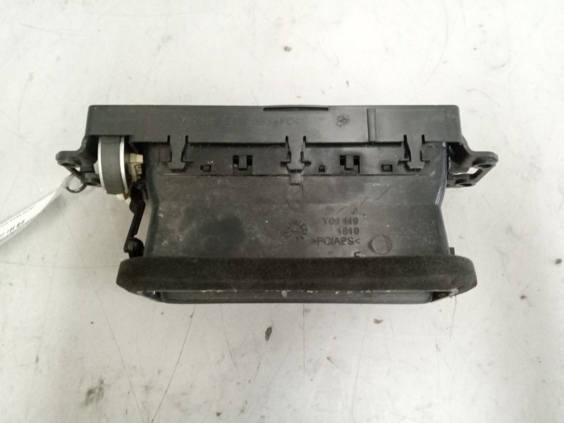 Recambio de difusor calefaccion para volvo fh xxx referencia OEM IAM 82165751  