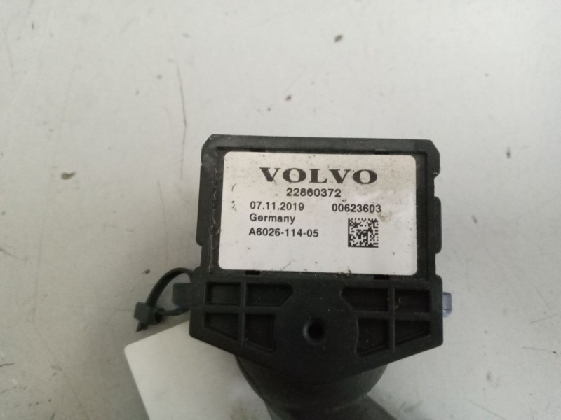Recambio de mando limpia para volvo fh xxx referencia OEM IAM 22860372  
