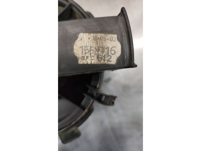 Recambio de ventilador calefaccion para peugeot 206 berlina x-line referencia OEM IAM 6424501  