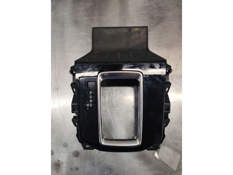 Recambio de moldura para mazda cx-5 (kf) 2.2 d referencia OEM IAM KB8C64341  