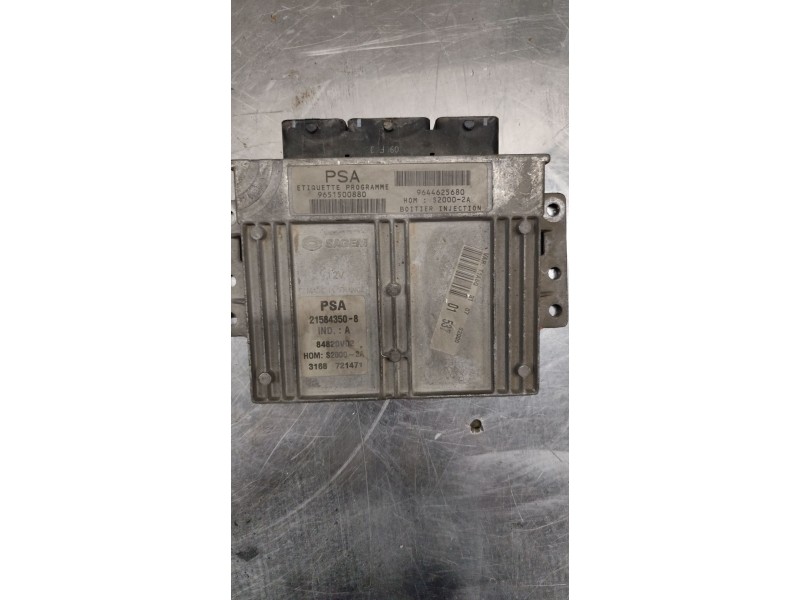 Recambio de centralita motor uce para peugeot 206 berlina x-line referencia OEM IAM 215843508  84820v02