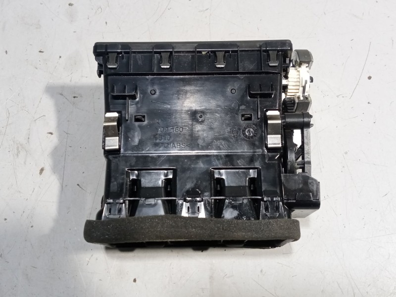 Recambio de difusor calefaccion para volvo fh xxx referencia OEM IAM 82246422  