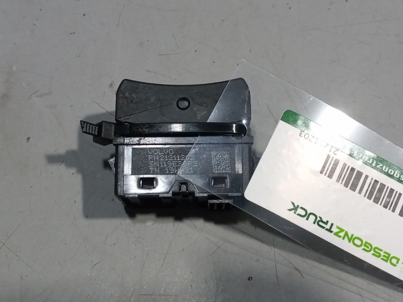 Recambio de interruptor para volvo fh xxx referencia OEM IAM 21211203  