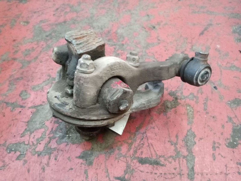 Recambio de mangueta delantera derecha para nissan trade 3.0 diesel referencia OEM IAM   