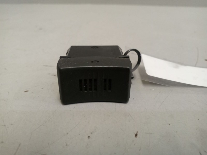 Recambio de interruptor para volvo fh xxx referencia OEM IAM 21371086  