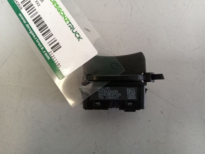 Recambio de interruptor para volvo fh xxx referencia OEM IAM 21211191  