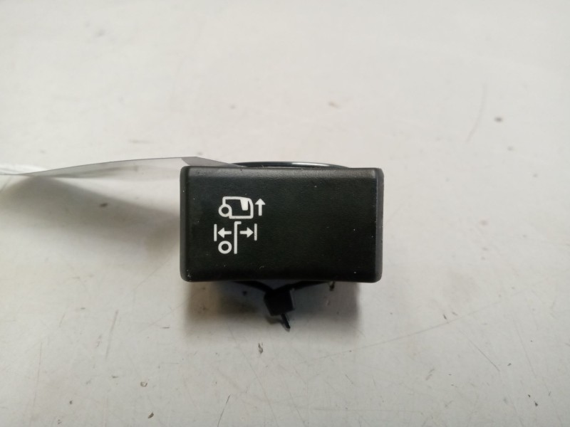 Recambio de interruptor para volvo fh xxx referencia OEM IAM 21211193  