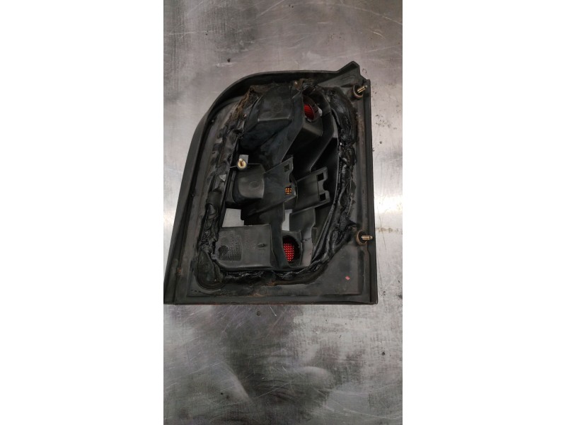 Recambio de piloto trasero izquierdo para nissan micra (k11) básico (k11) referencia OEM IAM   