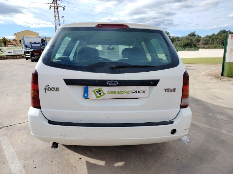 ford focus turnier (cak) del año 2001