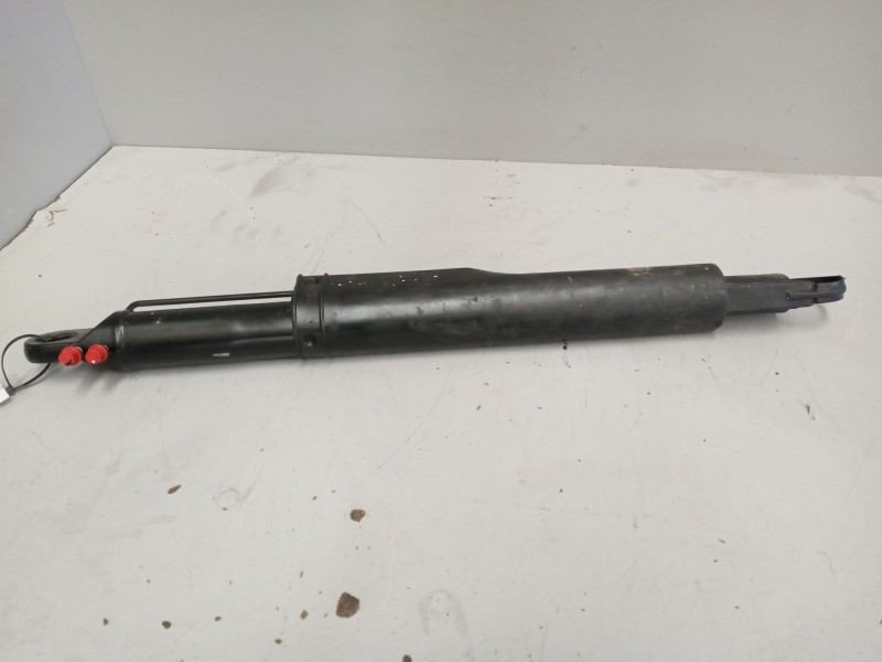 Recambio de brazo elevacion cabina para renault hr xxx.18/26 premium 01 referencia OEM IAM 5010316793  