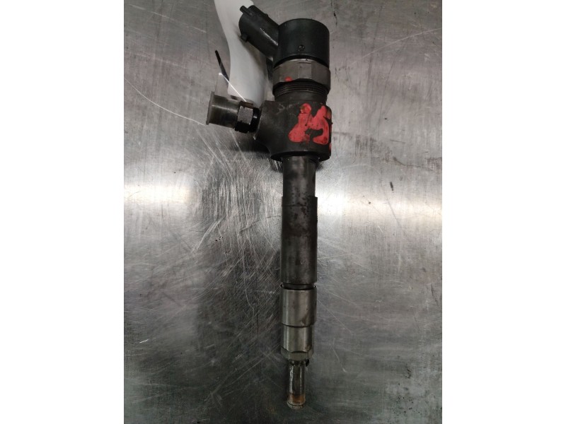 Recambio de inyector para opel vectra c (z02) 1.9 cdti (f69) referencia OEM IAM 0445110165  