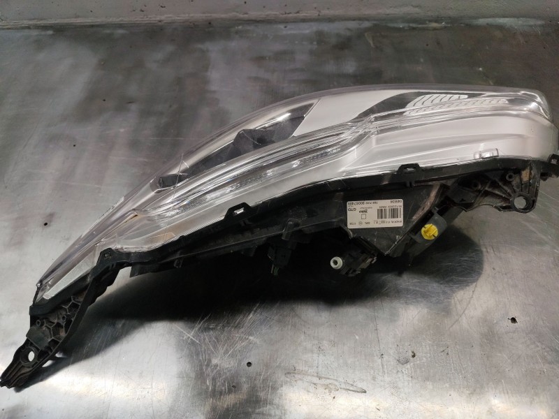 Recambio de faro izquierdo para peugeot 208 i (ca_, cc_) 1.2 thp 110 referencia OEM IAM 046634  