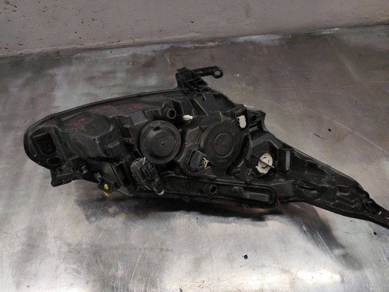Recambio de faro izquierdo para peugeot 208 i (ca_, cc_) 1.2 thp 110 referencia OEM IAM 046634  
