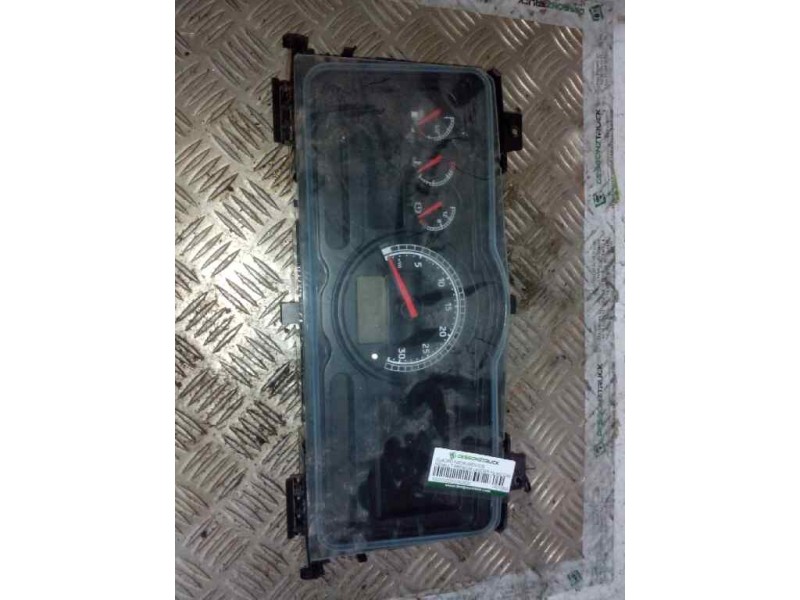 Recambio de cuadro instrumentos para renault premium lander fg 4x2 cabina larga referencia OEM IAM 7421050635  