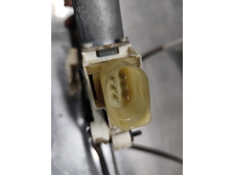 Recambio de elevalunas delantero izquierdo para bmw 1 (e81) 118 d referencia OEM IAM 7067795S  