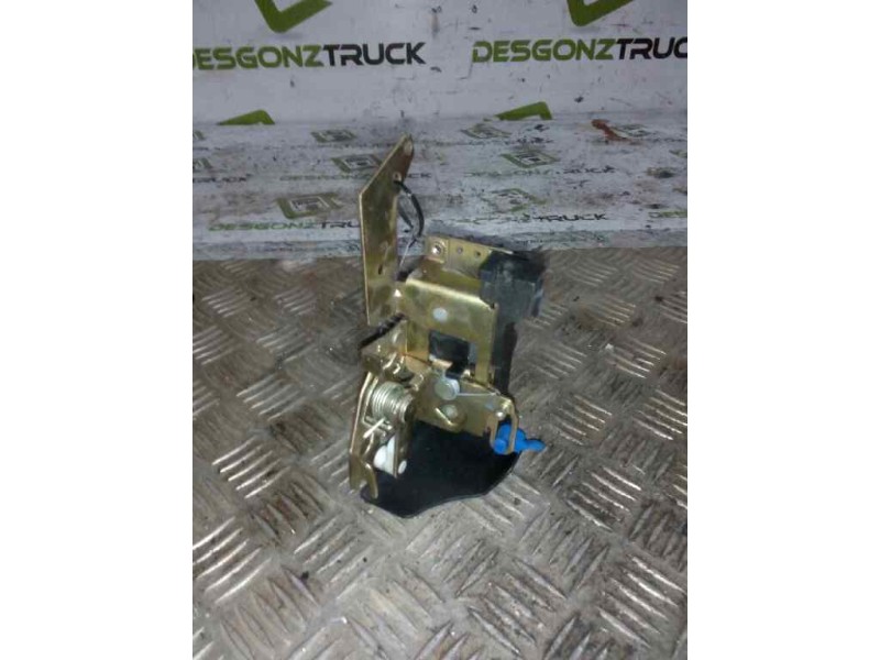 Recambio de cerradura puerta delantera derecha para renault premium lander fg 4x2 cabina larga referencia OEM IAM 7420864258  
