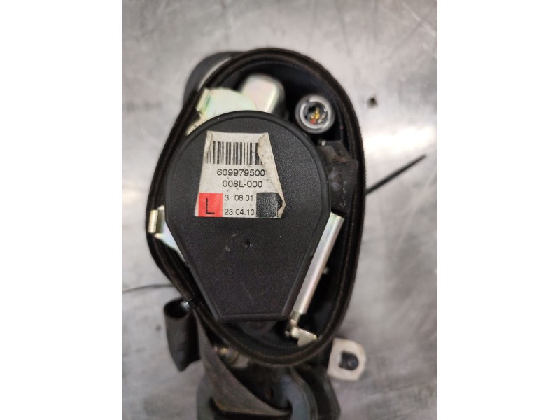 Recambio de cinturon seguridad delantero izquierdo para dacia duster ambiance 4x2 referencia OEM IAM 609979500  