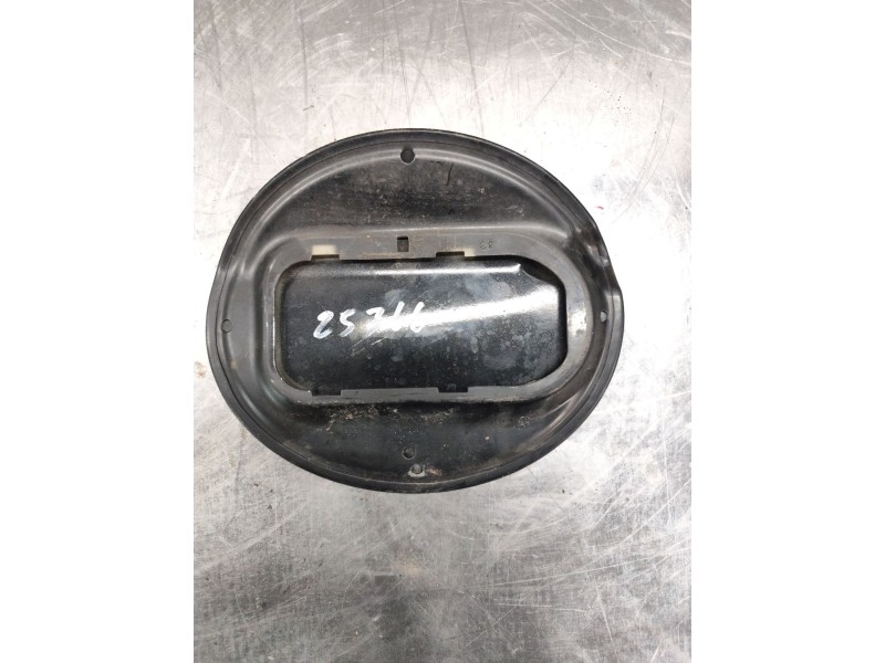 Recambio de tapa exterior combustible para bmw 1 (e81) 118 d referencia OEM IAM   