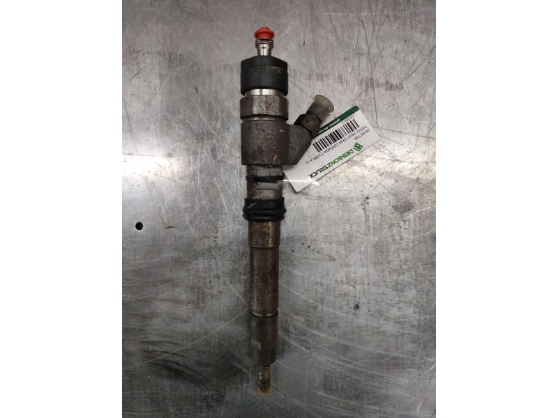 Recambio de inyector para iveco daily caja cerrada (1999 =>) referencia OEM IAM 0445120011  