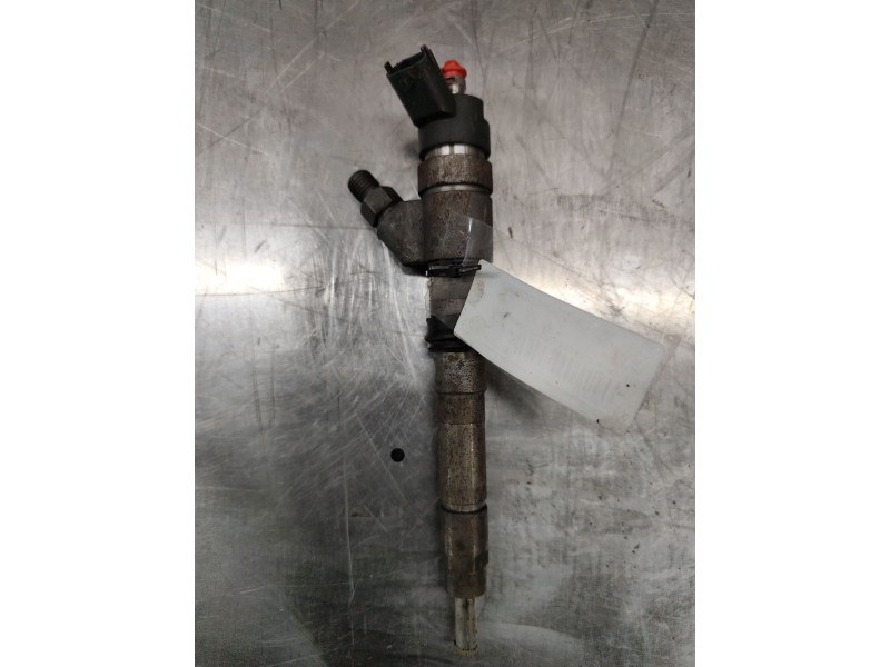 Recambio de inyector para iveco daily caja cerrada (1999 =>) referencia OEM IAM 0445120011  