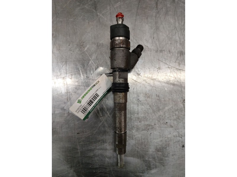 Recambio de inyector para iveco daily caja cerrada (1999 =>) referencia OEM IAM 0445120011  