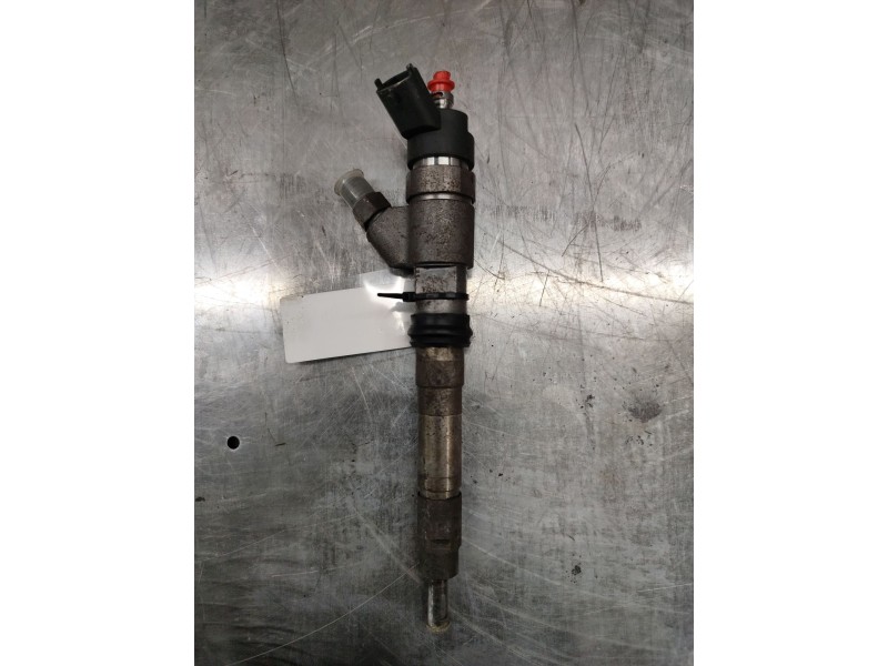 Recambio de inyector para iveco daily caja cerrada (1999 =>) referencia OEM IAM 0445120011  
